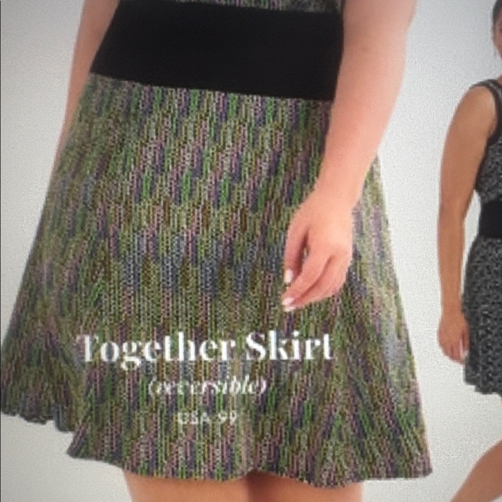 NWOT #6855 & #6735 CAbi Together Reversible Skirt & Top Set Medium - Picture 3 of 7